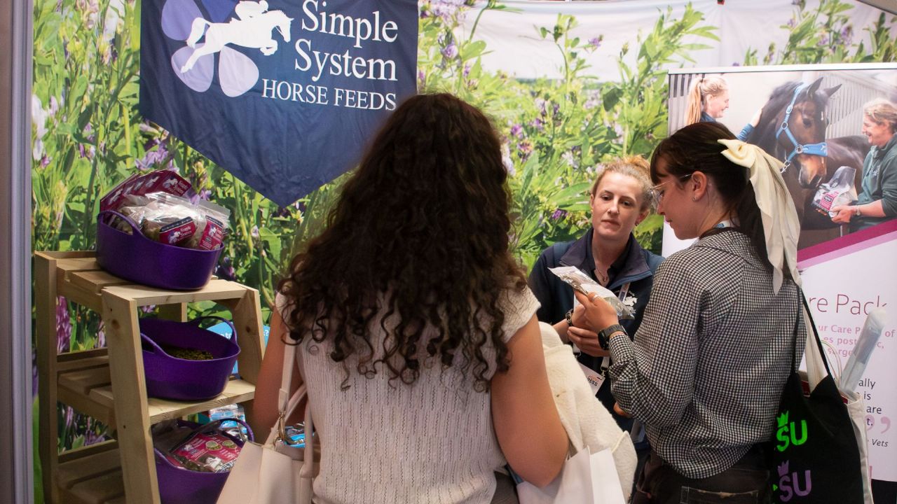 Simple System Horse Feeds Veterinary Conference