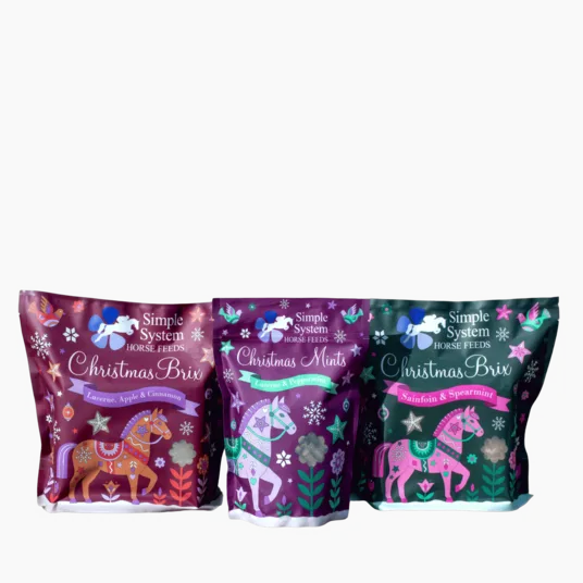 Simple System Horse Feeds Christmas Gifts for Horses  